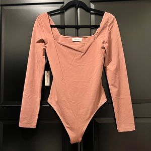 Contour Squareneck Longsleeve Bodysuit